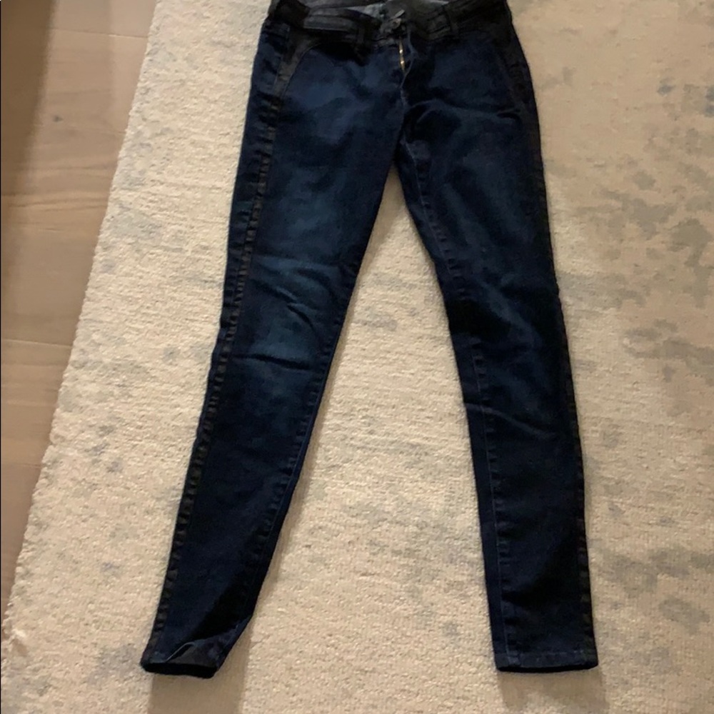 Adriano Goldschmied (AG) skinny jeans